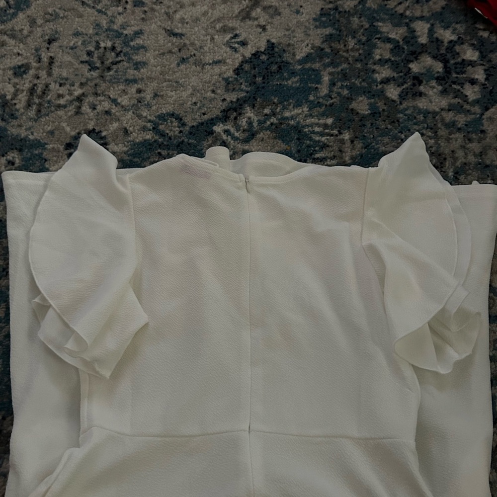 Elegant White Ruffle Sleeve Top